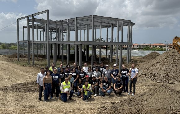 IMG_1343 Avance de la Construcción de Notre Dame Academy