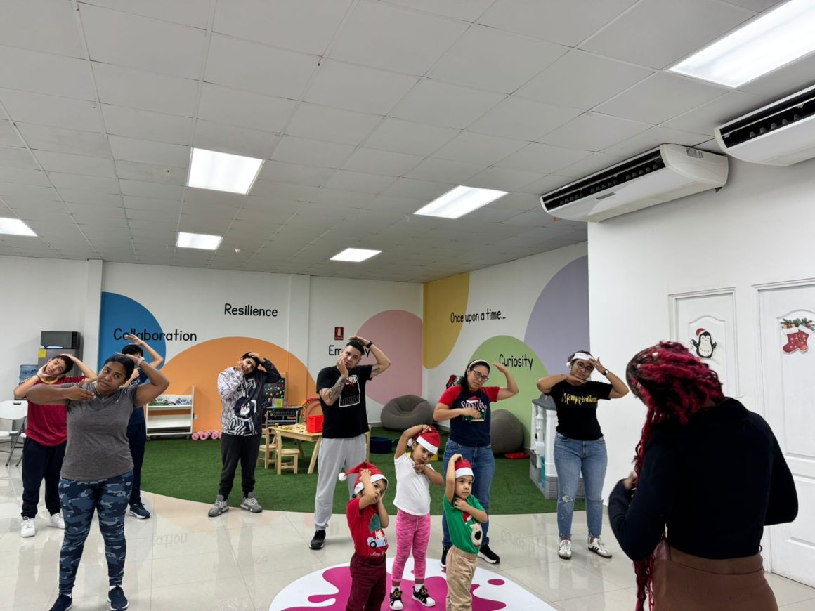 Zumba en Familia y visita de Santa Claus: una mañana de bienestar y celebración en Notre Dame Academy