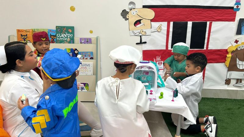 dia-profesiones Notre Dame Academy of Panama Celebra el Día de las Profesiones